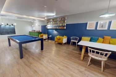 Gold Studio at iQ The Podium, 70 Egham Hill, City Centre, Egham, TW200BQ - Image 3